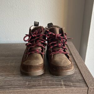 UGG Kids Robley Boot Size 12
